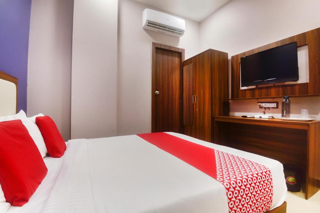 OYO 43474 Hotel Blue Sky Mumbai Exterior foto